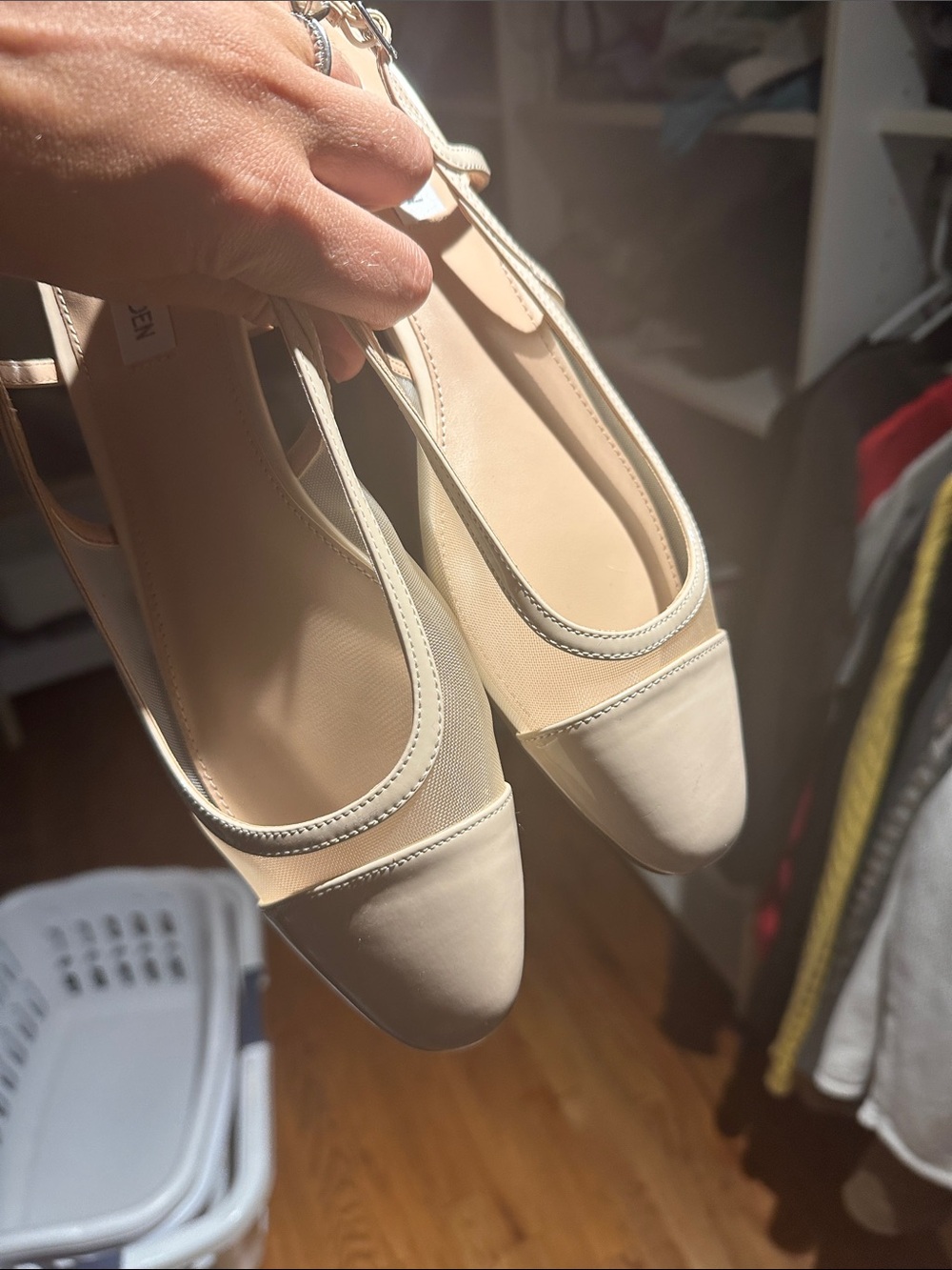 Steve Madden Beige Two-Tone Slingback Flats - Picture 3 of 4